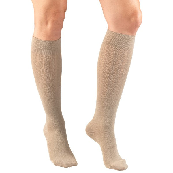 Ladies' Socks Cable Pattern 15-20
